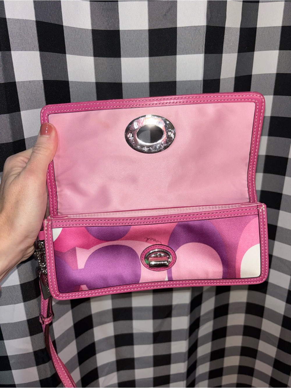 Coach Pink Optic Limited Edition Wallet - Picture 4 of 6